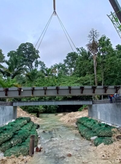 rock bags. bridge scour, infrastructure protection, erosion control, bridge abutment, slope protection, gabion basket