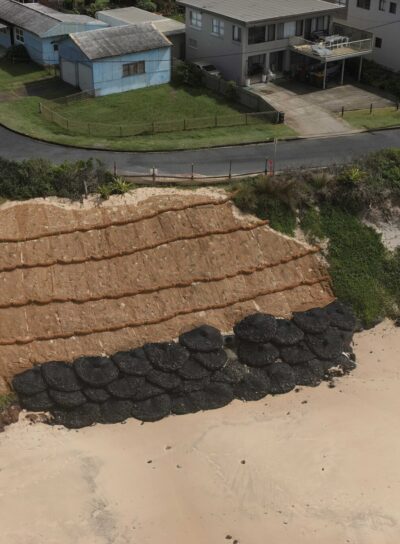rock bag beach protection, beach erosion, gabion bag, gabion mattress for coastline resilience