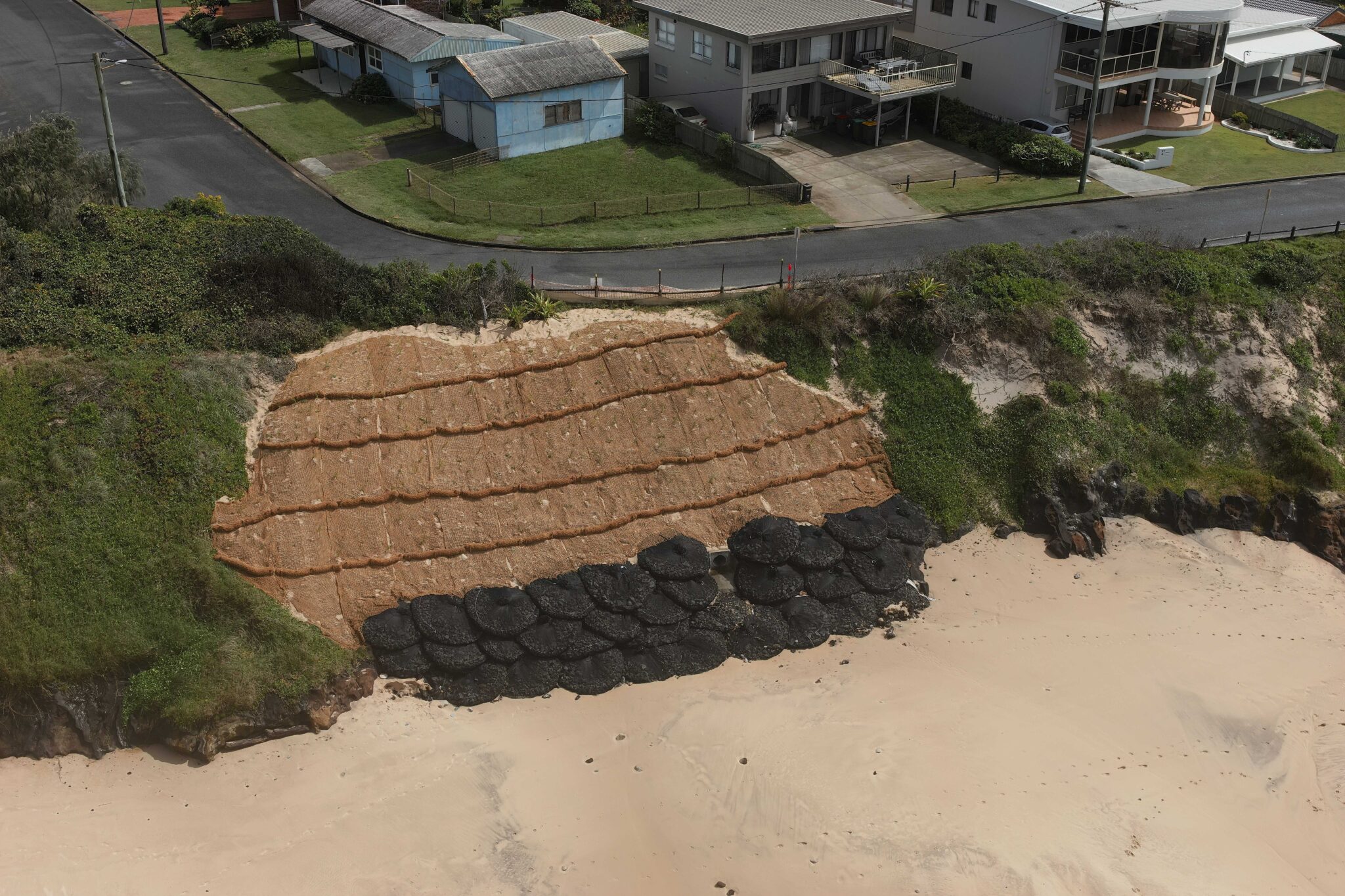 rock bag beach protection, beach erosion, gabion bag, gabion mattress